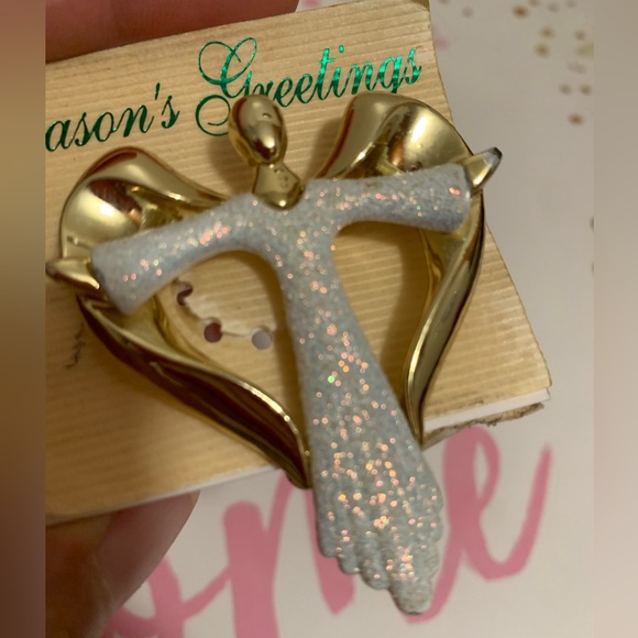 Vintage Angel with Heart Shaped Wings Brooch signed AJC Pin - Picture 4 of 12